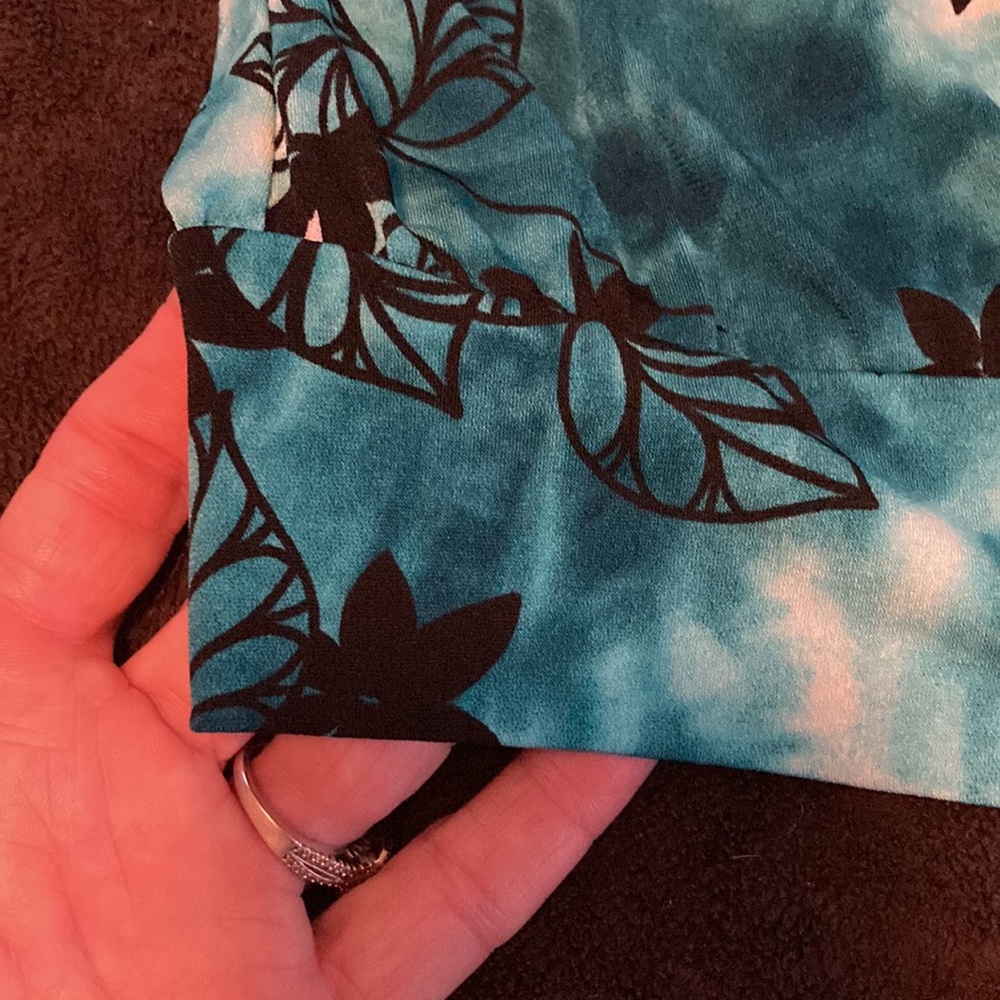 Top - Picture 5 of 6